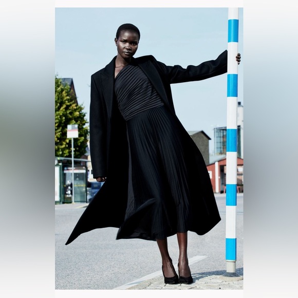 H&M Pleated One-shoulder Dress - Picture 1 of 6